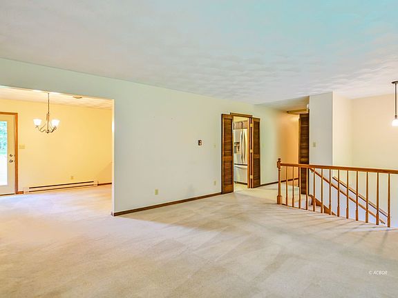 4th image of 6908 Lemaster Rd
