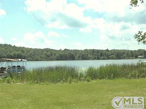 2nd image of W5853 N Shore Ln
