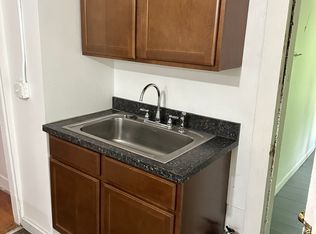 31 Shumway St #1, Amherst, MA 01002