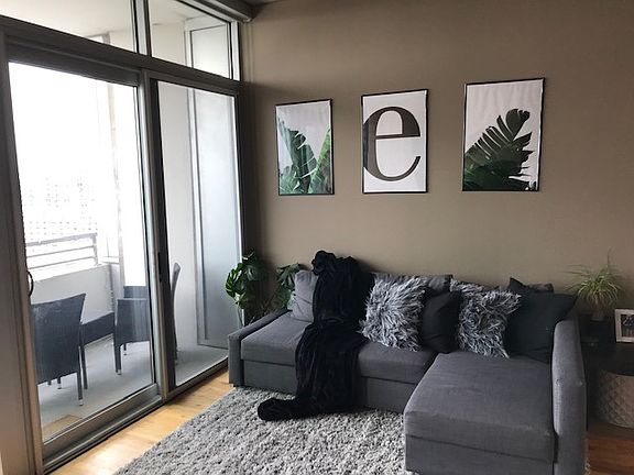 4th image of 1720 S Michigan Ave APT 1916