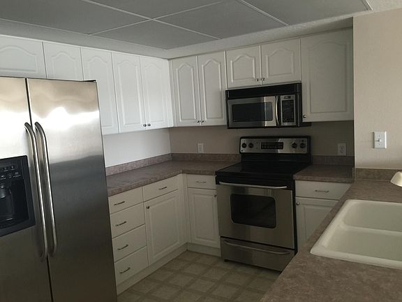 2nd image of 601 Shreve St Building 4