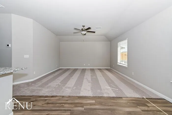1705 Maroon Dr — Photo 6