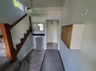 400 Blaine St APT D, Seattle, WA 98109