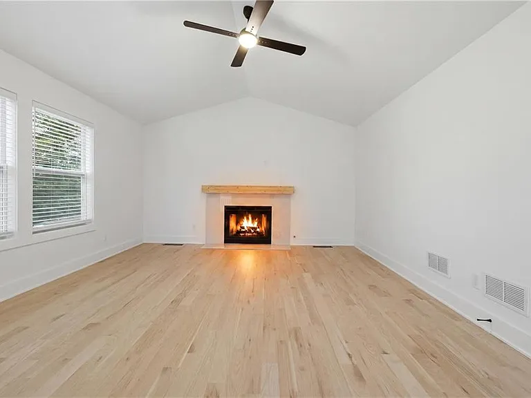 230 Pinebridge Ct — Photo 12