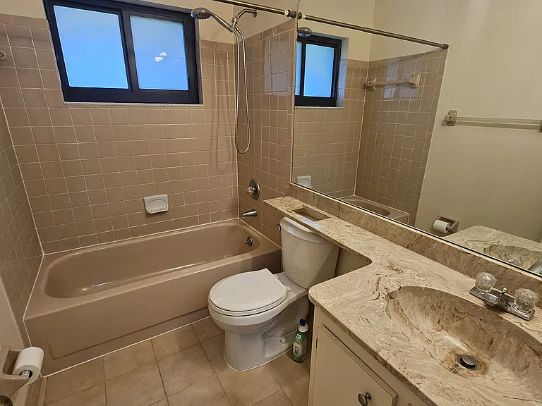 3752 Arelia Dr S — Photo 33