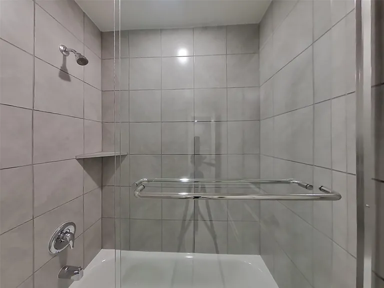 22709 Terrazzo Dr — Photo 13