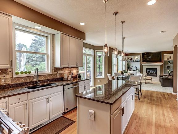 3rd image of 3445 Olive Ln N