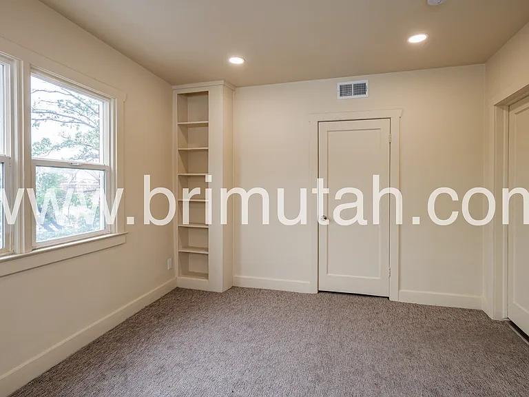 684 W Center St #1 — Photo 12