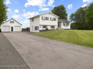 108 Red Mills Rd, Pine Bush, NY 12566