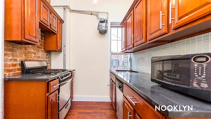 Rented by Nooklyn NYC LLC | media 26