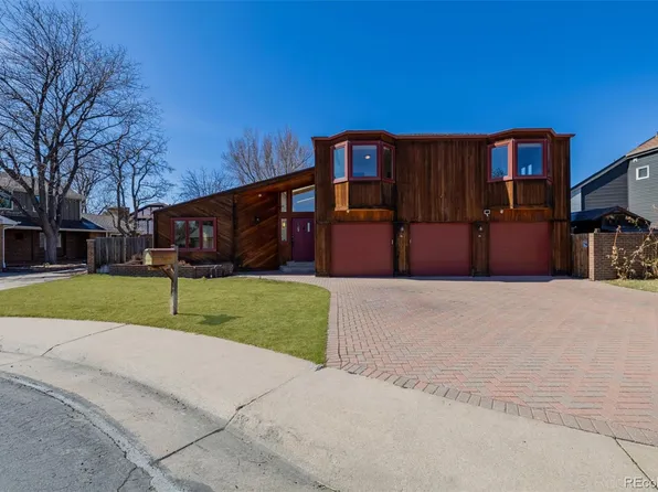 9270 W Baltic Drive, Lakewood, CO 80227