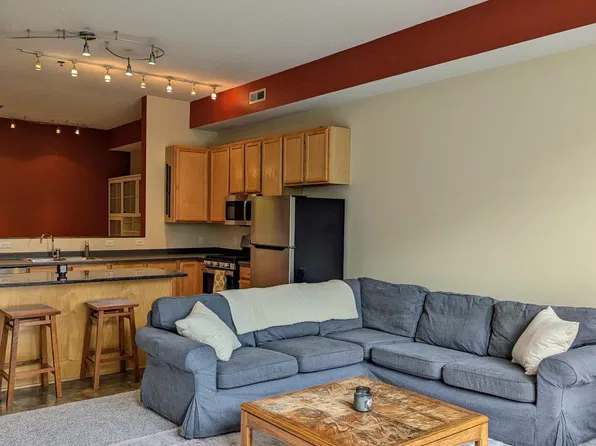 2650 University Ave W APT 101, Saint Paul, MN 55114