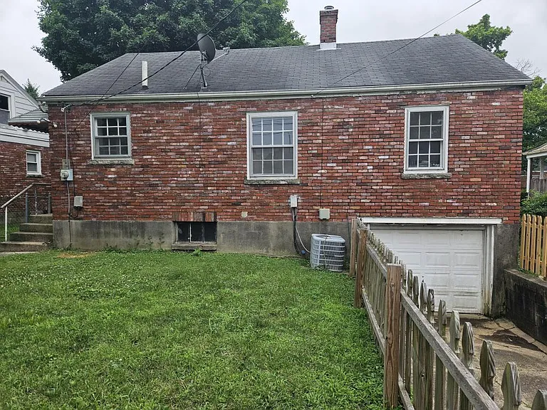 212 Virginia Ct — Photo 24