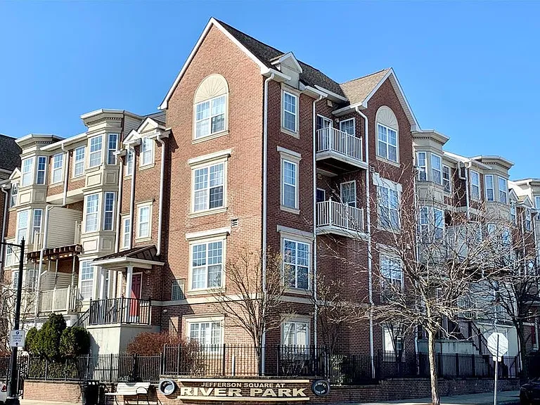 200 Dey St #283 — Photo 8