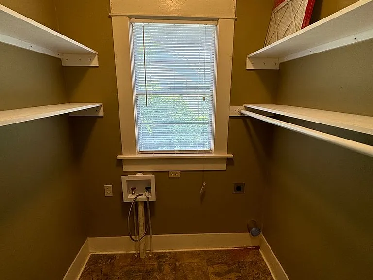 3516 Alexander Ave — Photo 14