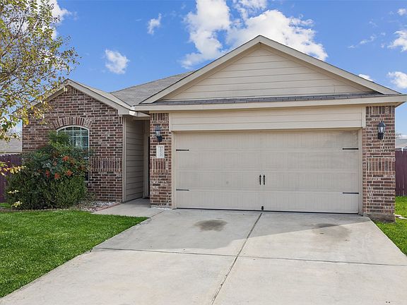 2nd image of 1020 Walnut Ridge Dr