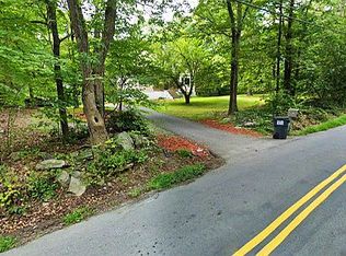 5 Riley Ct, Monroe, NY 10950