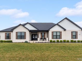 501 Master Ct, Belleville, IL 62221