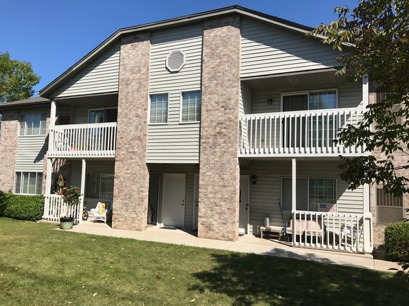 S76W16891 Gregory Dr APT H