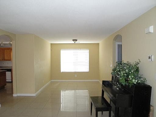 3rd image of 7705 Boswell Ct