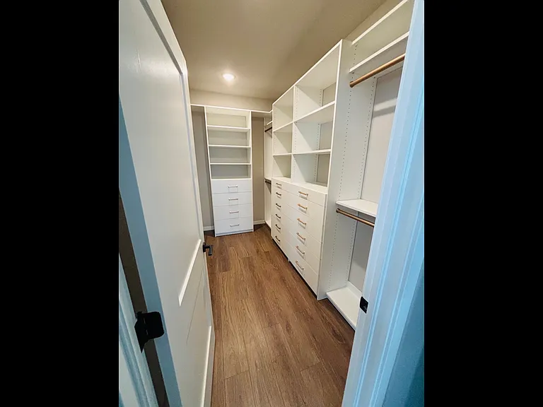 2462 Ajax Ct — Photo 16