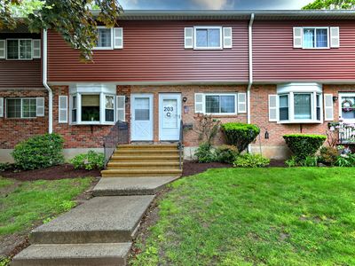 203 Edgemoor Road APT C, Bridgeport, CT, 06606