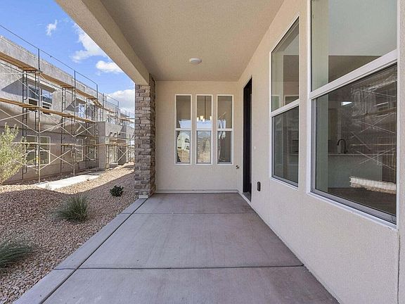 2nd image of 523 W Olive