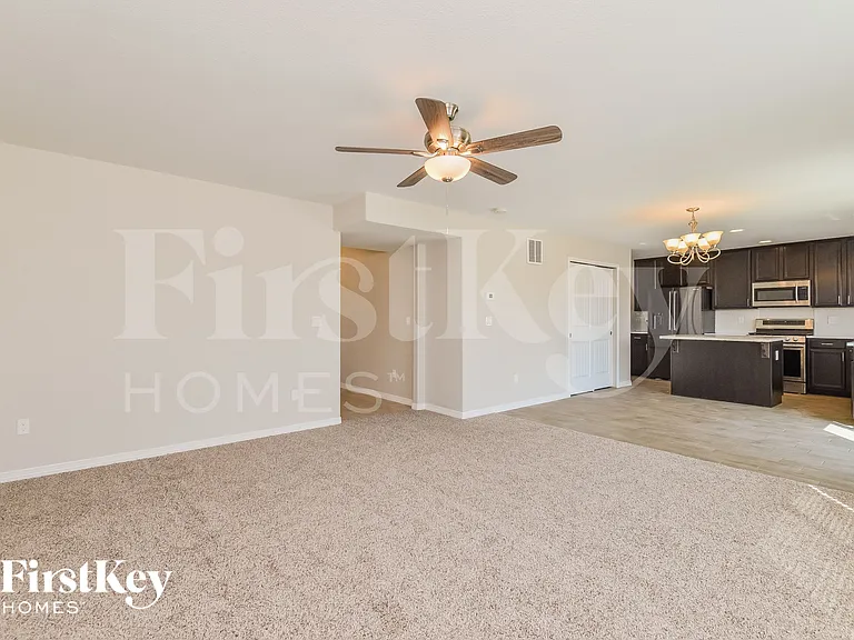 10255 Hidden Park Way — Photo 2