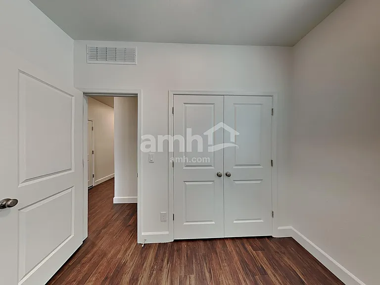 17165 W Lawrence Ln — Photo 11