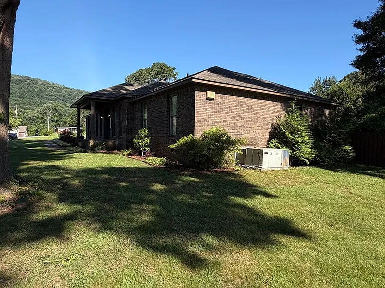 125 Camp Ground Rd — Photo 11