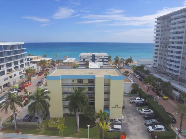 3215 N Ocean Dr APT 302, Hollywood, FL 33019