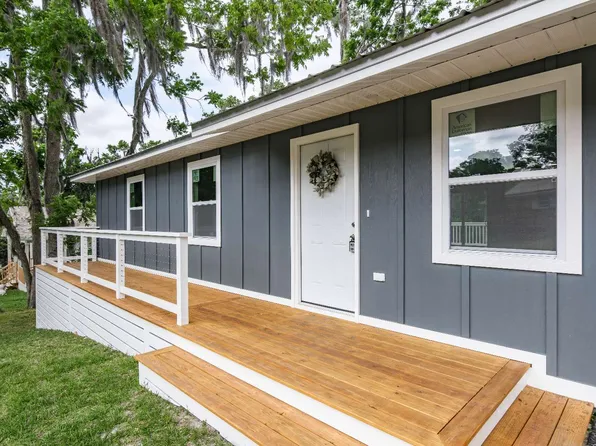 684 NW Ridgewood Ave, Lake City, FL 32055