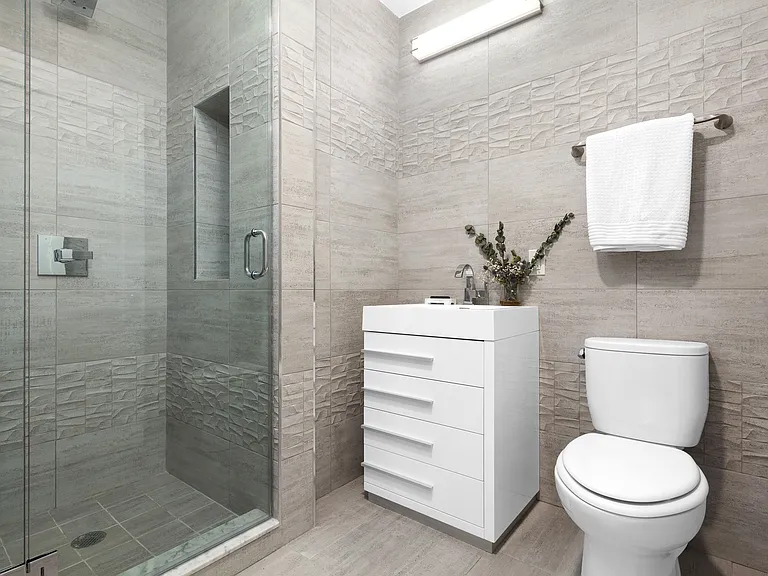 912 Broadway #3D — Photo 6