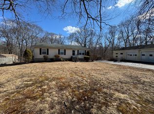 361 Hazelnut Hill Rd, Groton, CT 06340