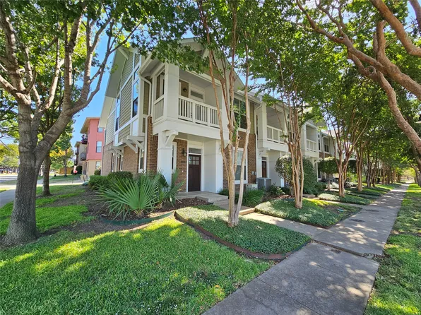 1872 Summit Ave, Dallas, TX 75206