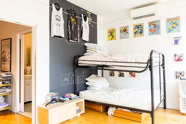 Rented by Smart City Real Estate LLC | media 23