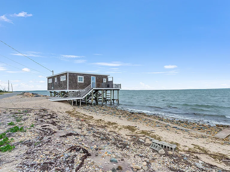 221 Gerard Dr — Photo 12