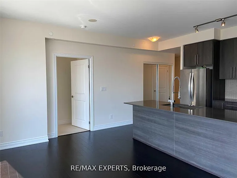 510 Curran Pl #1002 — Photo 20