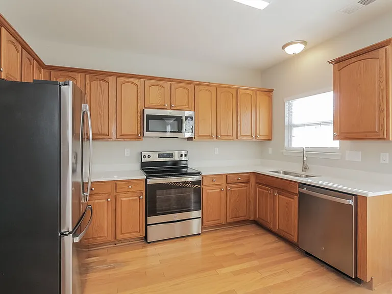 1014 Sparrow Valley Way — Photo 10