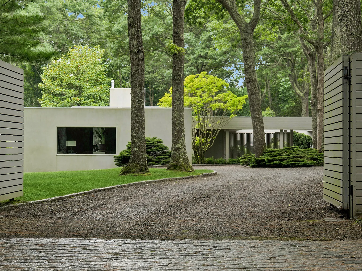 Stylishly Rental in Sagaponack — Photo 1
