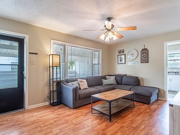 2nd image of 2508 Culver Ave