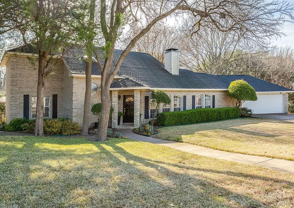 1st image of 206 Harris Dr
