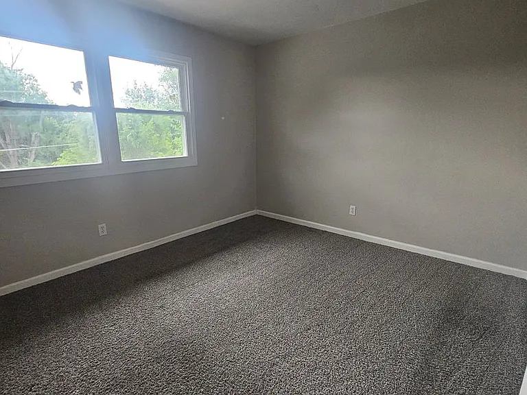 3424 Heatherton Dr — Photo 6
