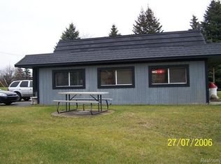 3 Union Lake Rd, White Lake, MI 48386
