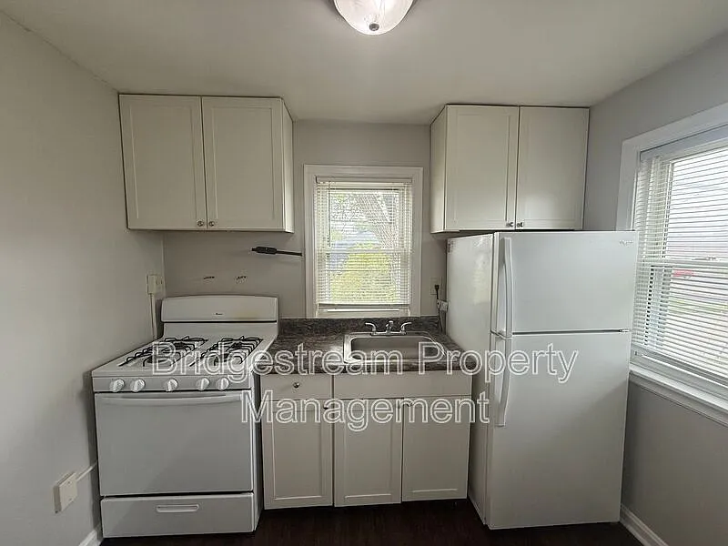 1 bed, 1.0 bath, 550 sqft, $850 — Photo 4