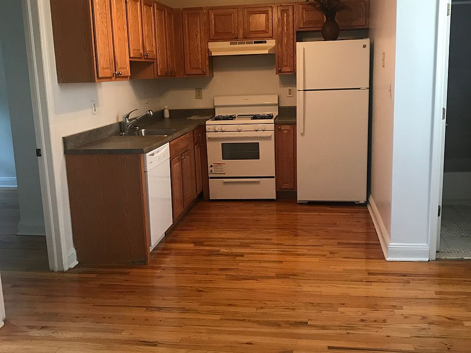 2nd image of 149 Grant Ave #303