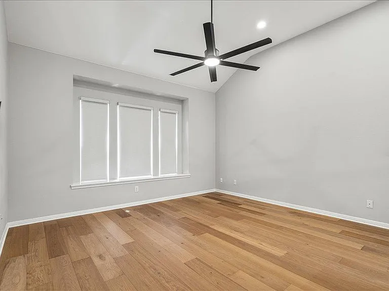 5301 Deerwood Ln — Photo 14