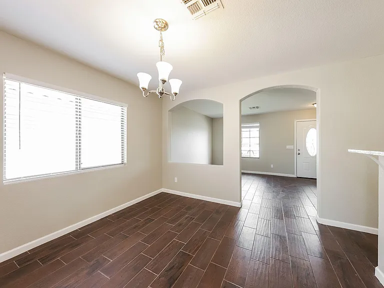 13033 W Redfield Rd — Photo 4