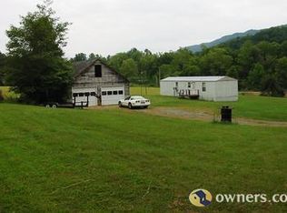 3009 Kanawha Trl, Covington, VA 24426