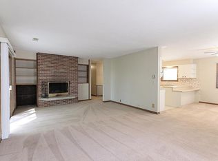 9909 S 56th St, Lincoln, NE 68516